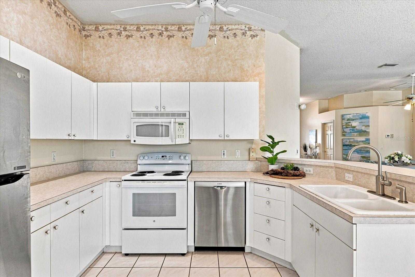 6983 SUPERIOR STREET CIR — photo 14