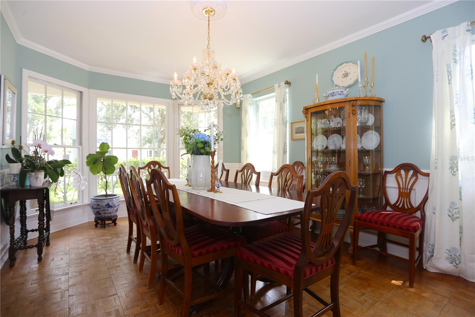 4414 W WATROUS AVE — photo 7