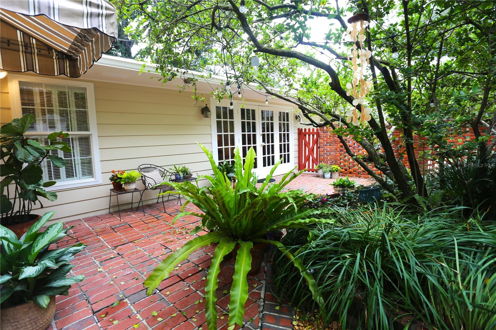 4414 W WATROUS AVE — photo 15