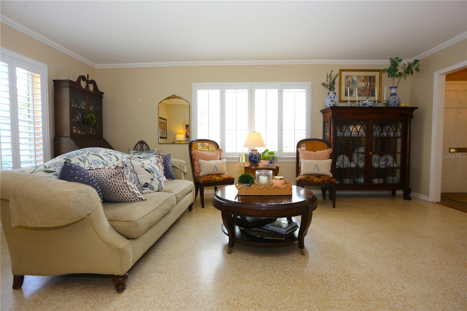 4414 W WATROUS AVE — photo 3