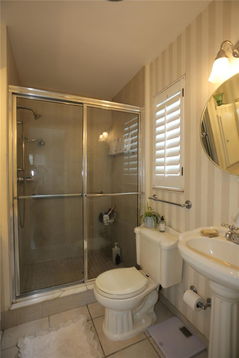 4414 W WATROUS AVE — photo 12