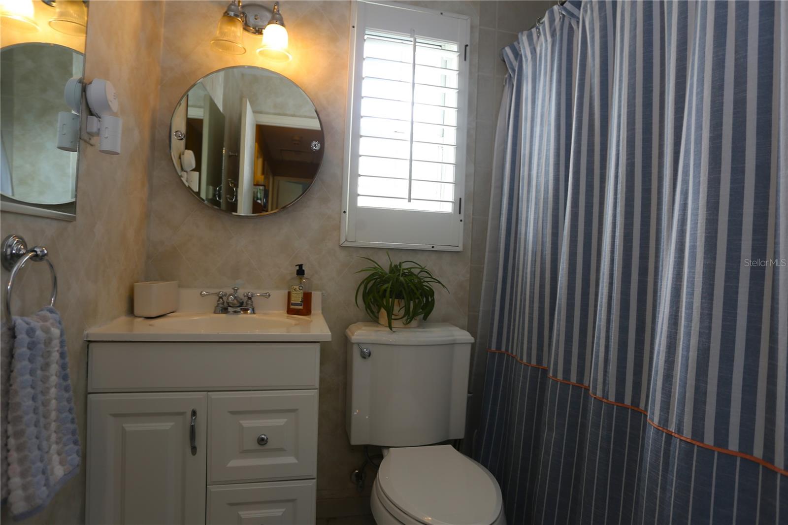 4414 W WATROUS AVE — photo 13