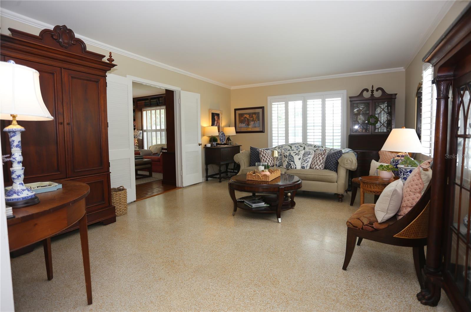 4414 W WATROUS AVE — photo 4