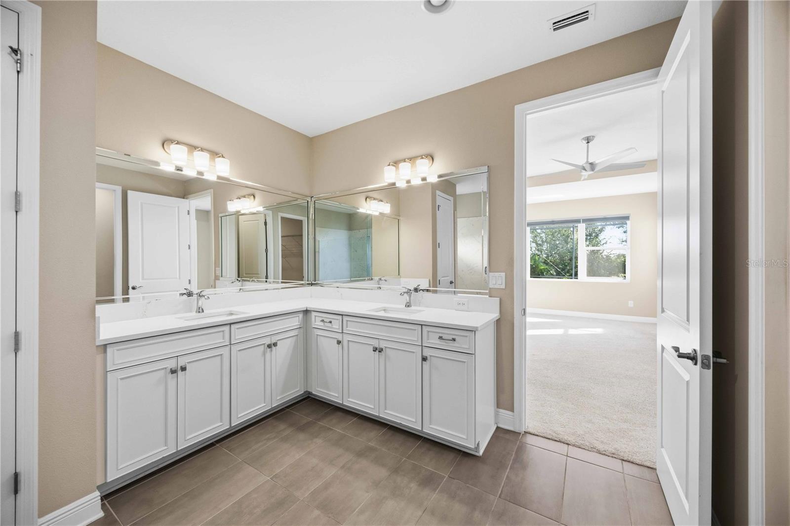 4745 ANTRIM DR — photo 19
