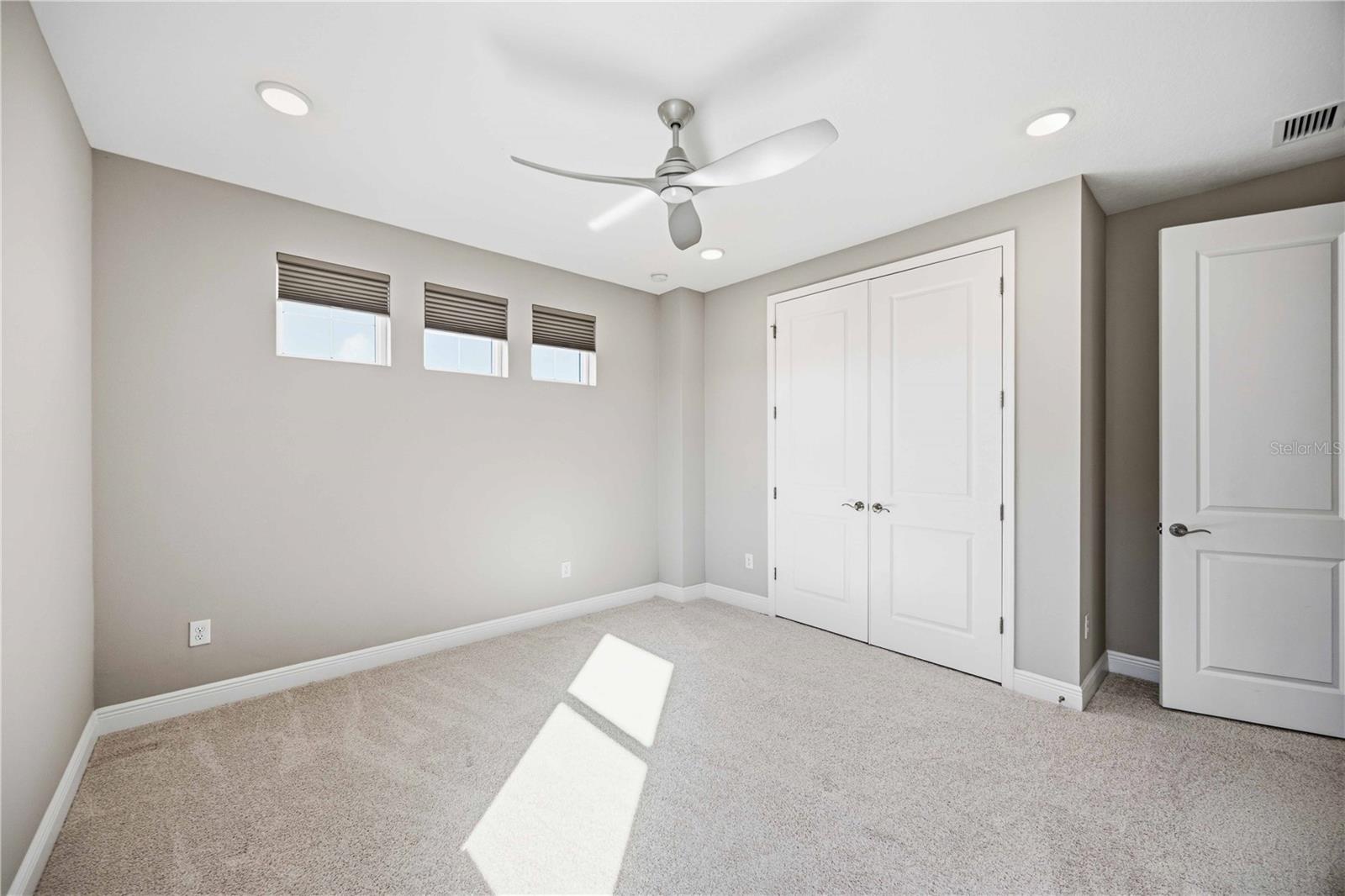 4745 ANTRIM DR — photo 23