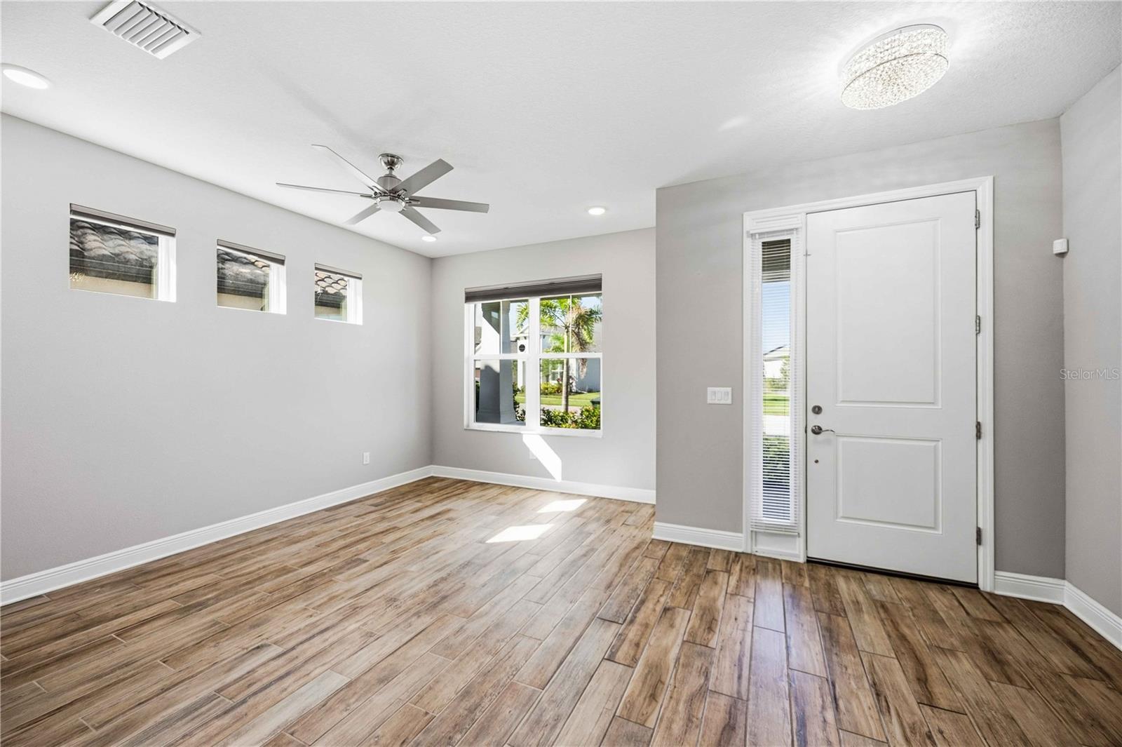 4745 ANTRIM DR — photo 5