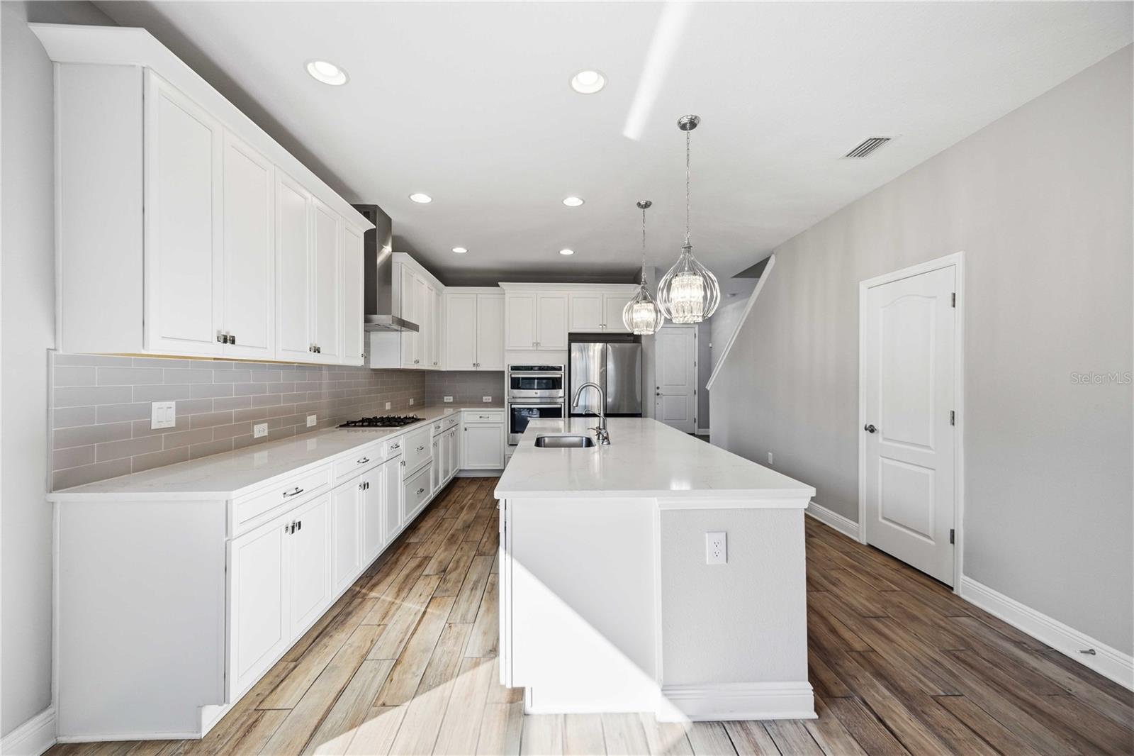 4745 ANTRIM DR — photo 8