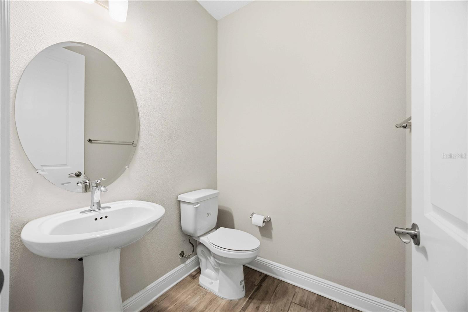 4745 ANTRIM DR — photo 13