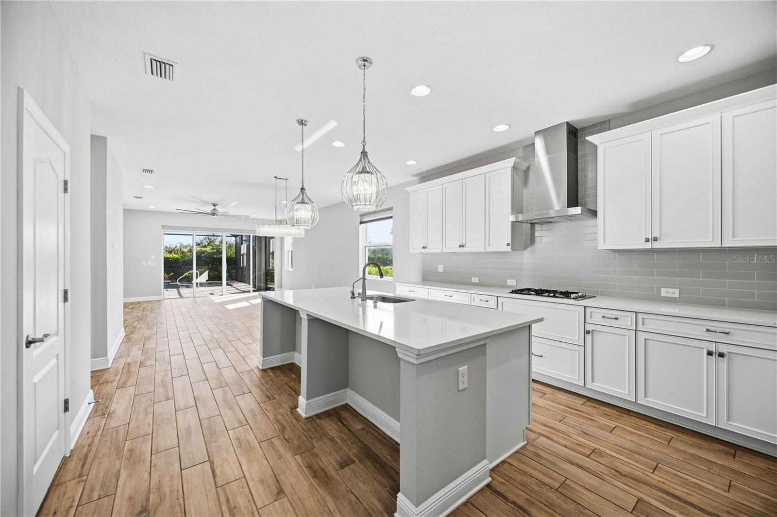 4745 ANTRIM DR — photo 7