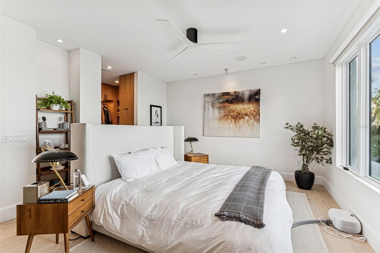 5010 BAYSHORE BLVD #11 — photo 29