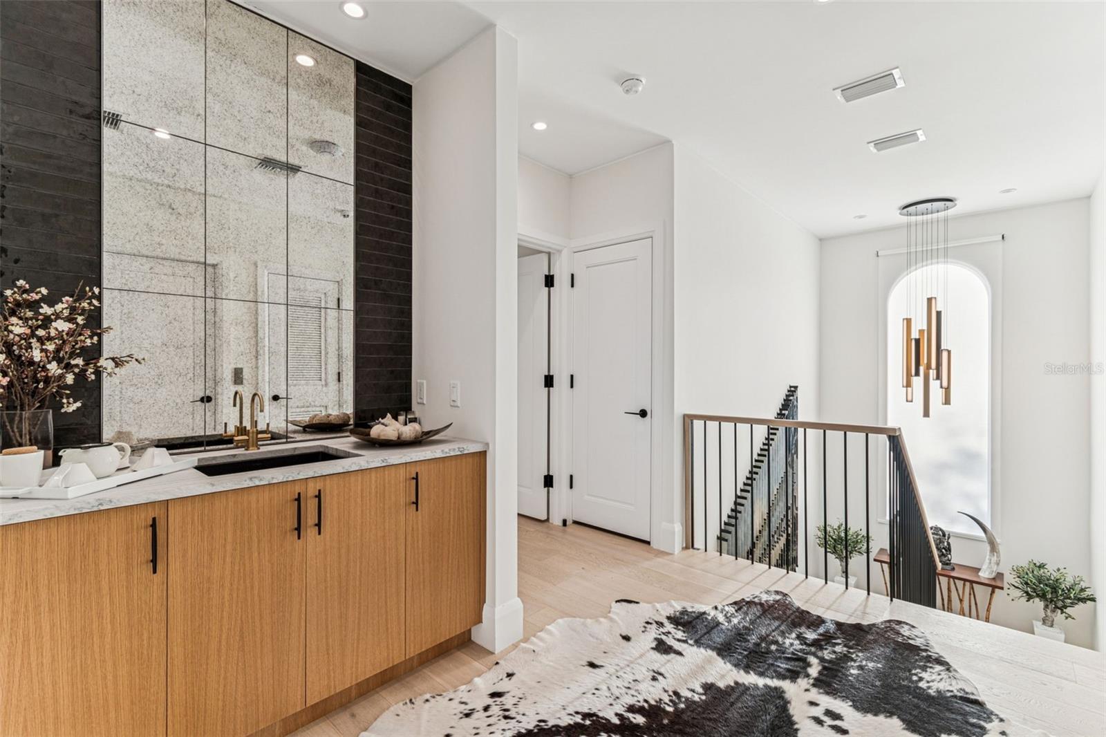 5010 BAYSHORE BLVD #11 — photo 60