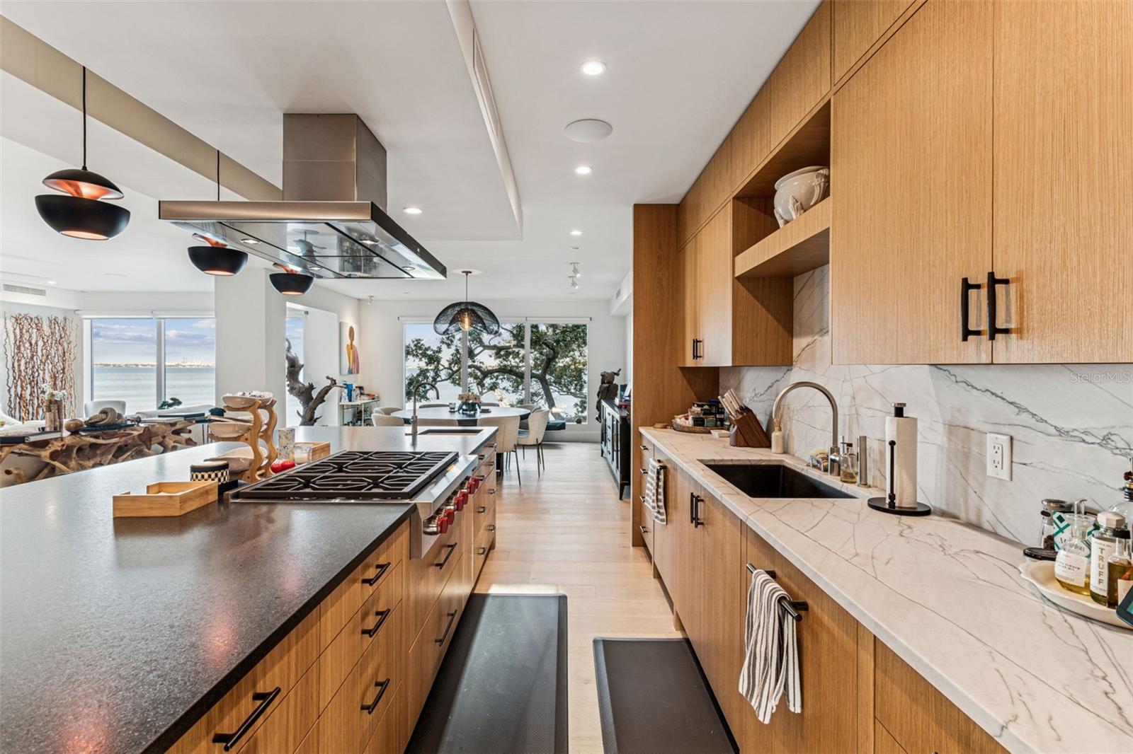 5010 BAYSHORE BLVD #11 — photo 4