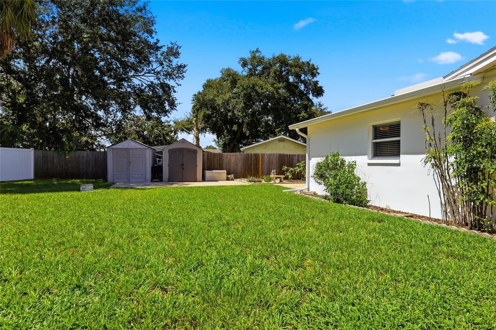 8403 S FLINTROCK CT — photo 32