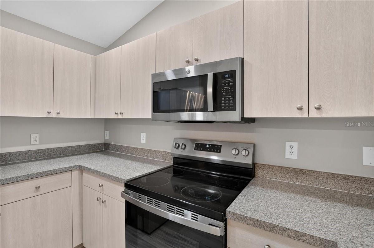 5815 33RD DR E — photo 15