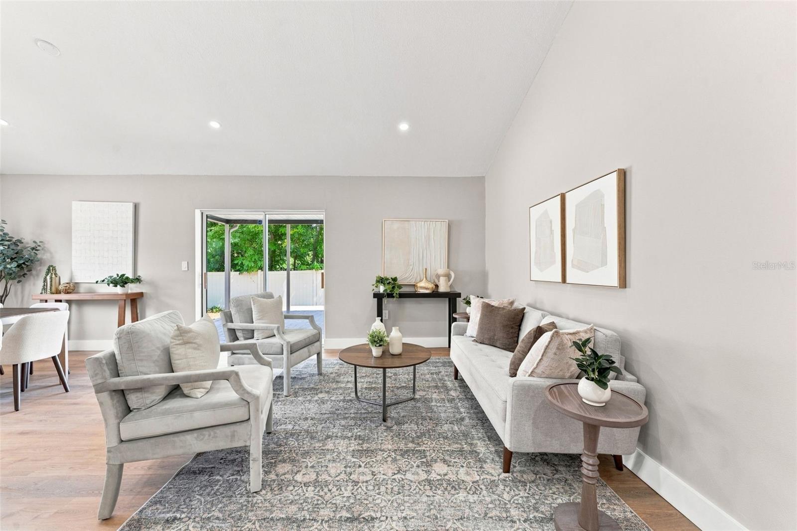 300 N BAY HILLS BLVD — photo 13