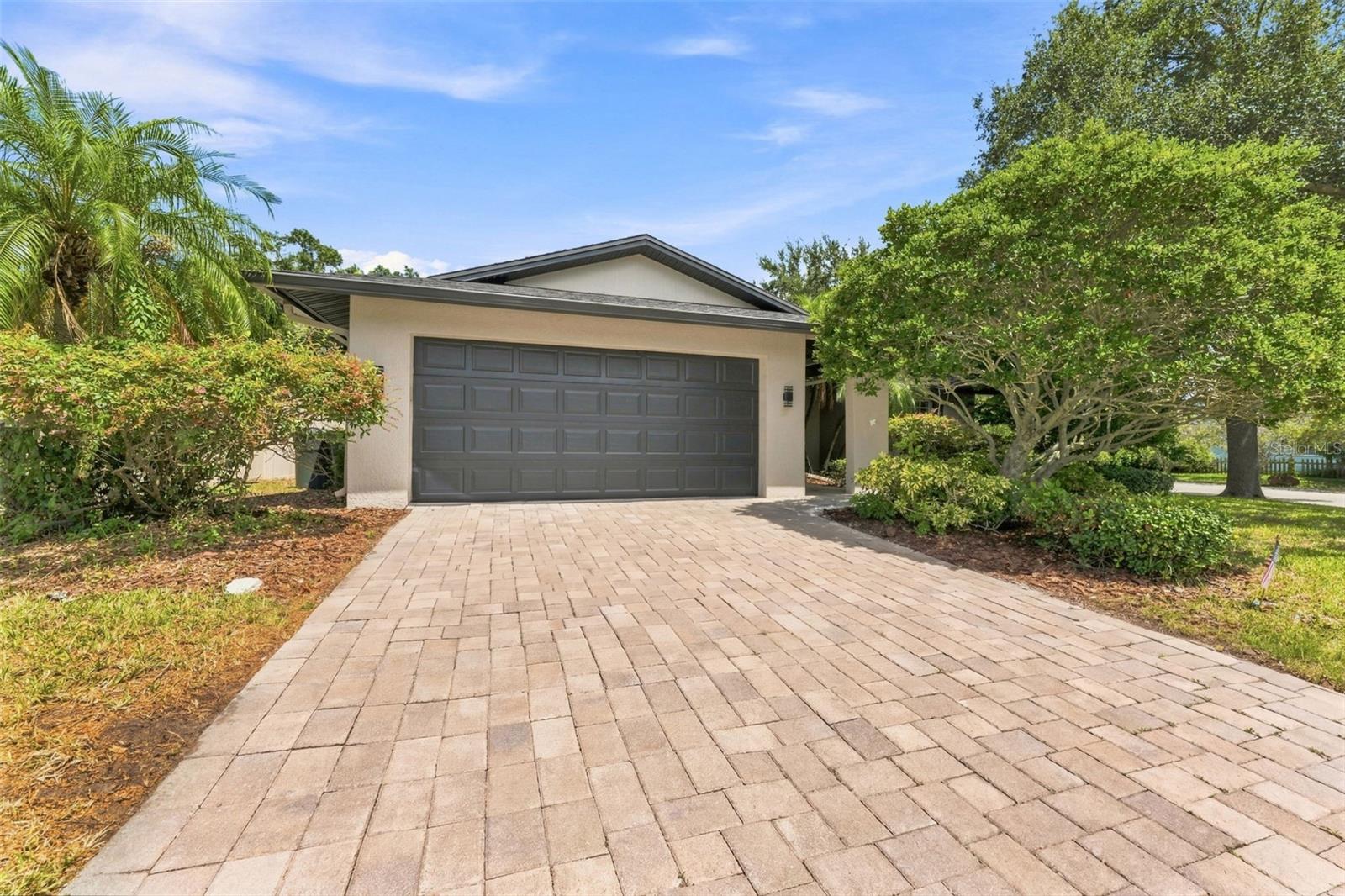 300 N BAY HILLS BLVD — photo 37