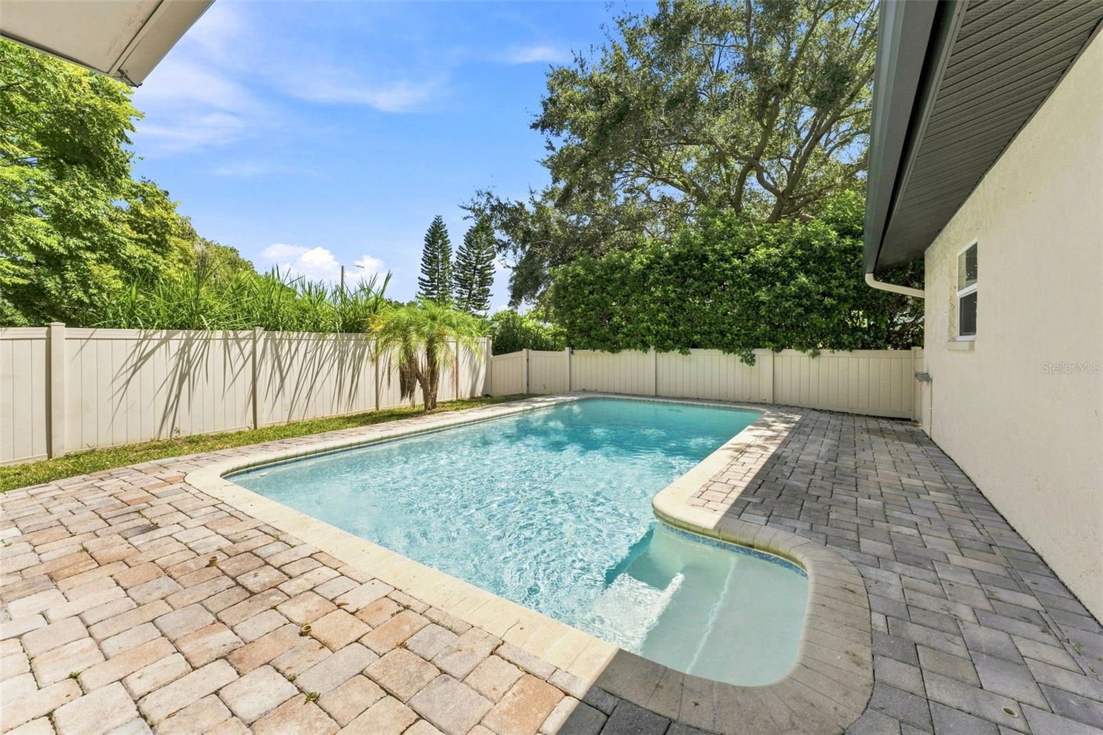 300 N BAY HILLS BLVD — photo 34