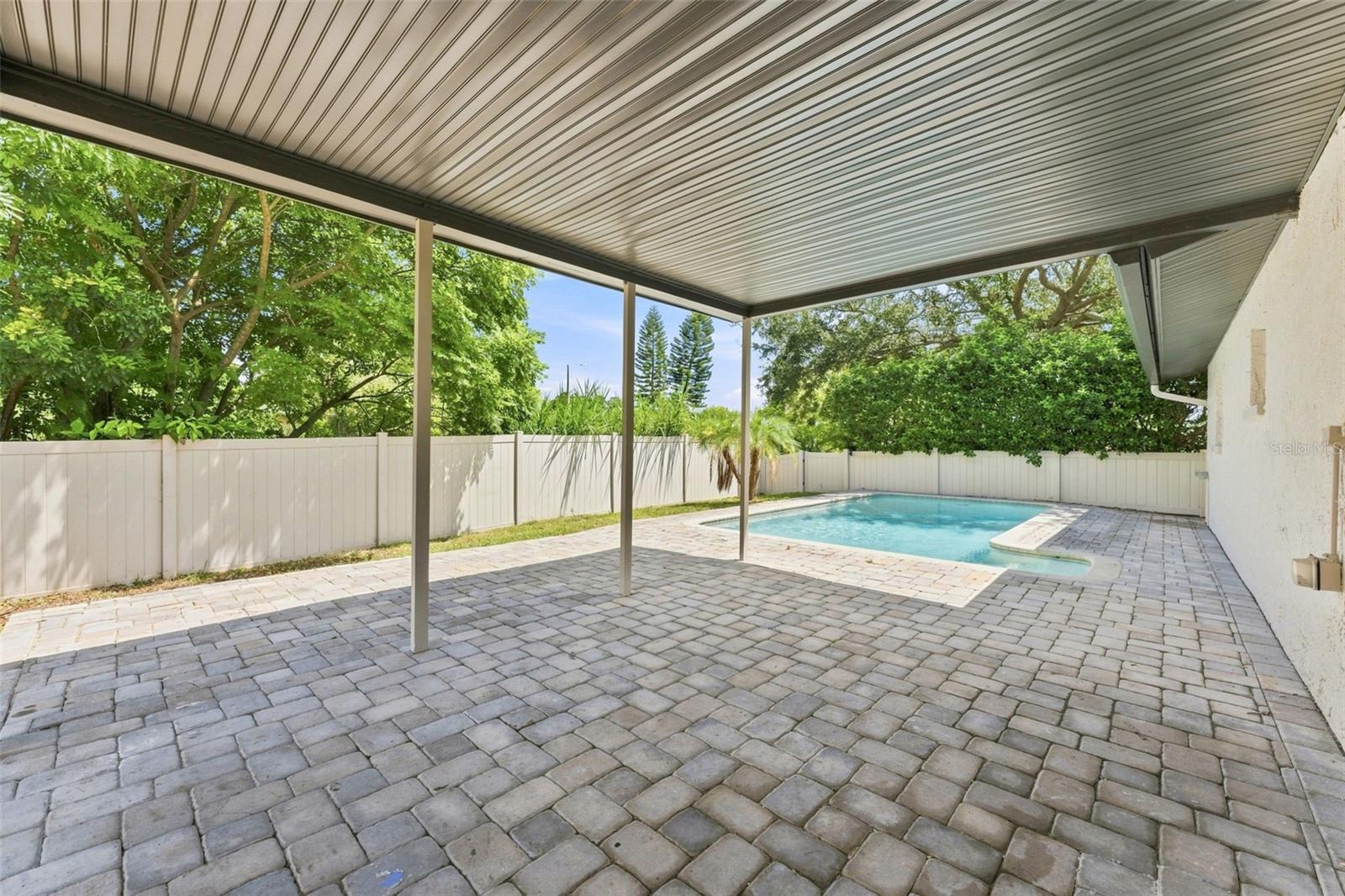 300 N BAY HILLS BLVD — photo 35