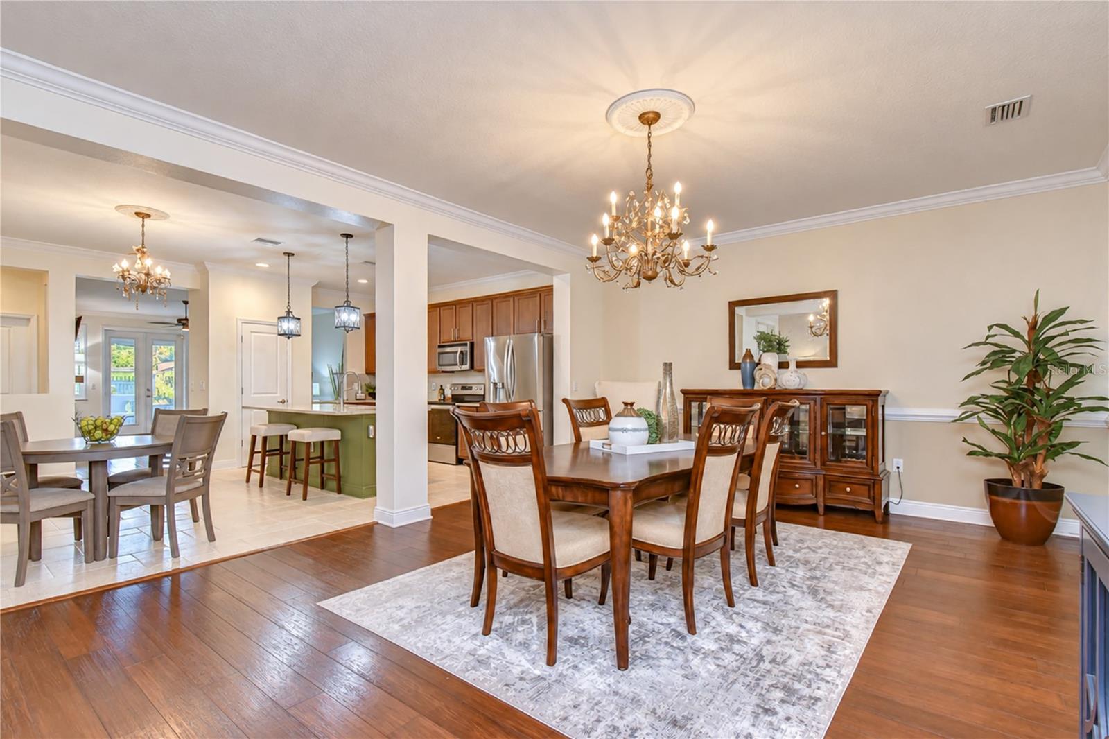 6810 MUNCASTER CT — photo 12