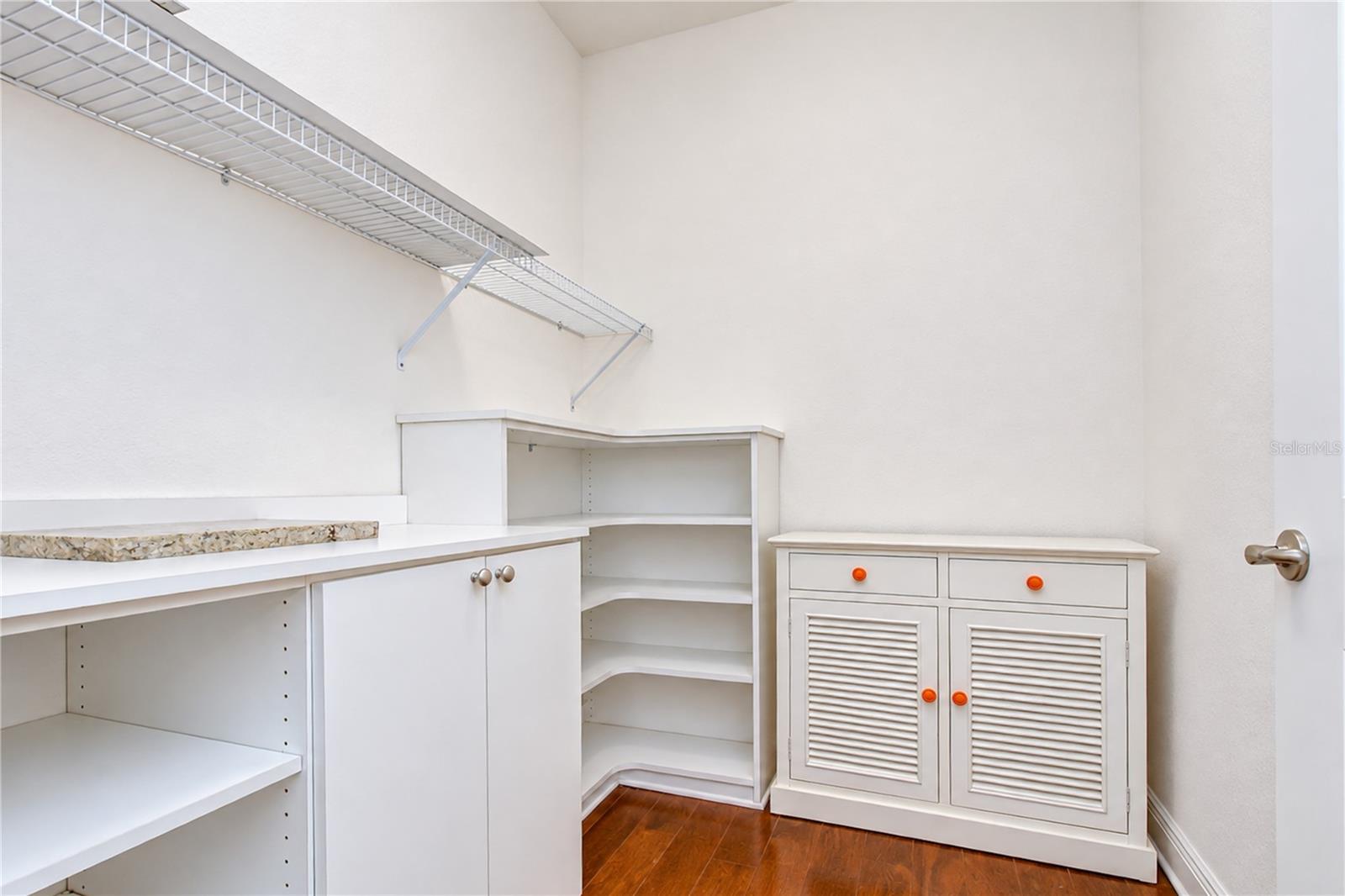 6810 MUNCASTER CT — photo 57