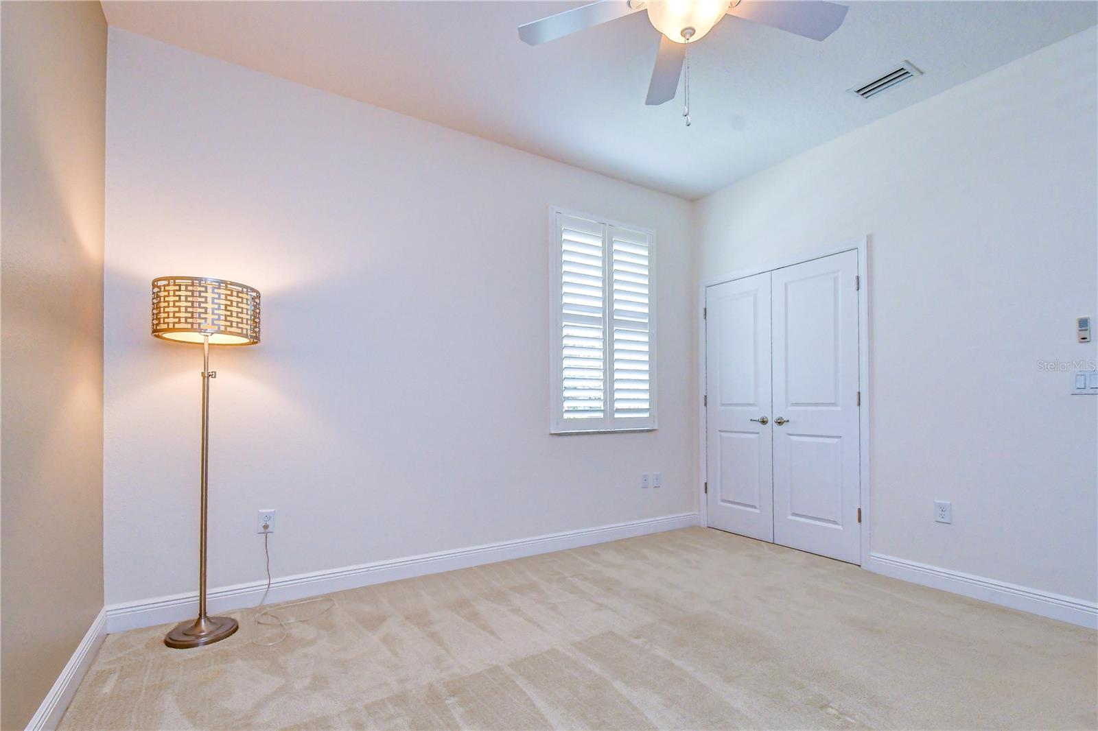 6810 MUNCASTER CT — photo 41
