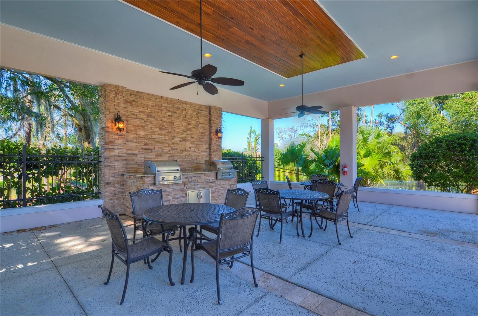 6810 MUNCASTER CT — photo 67