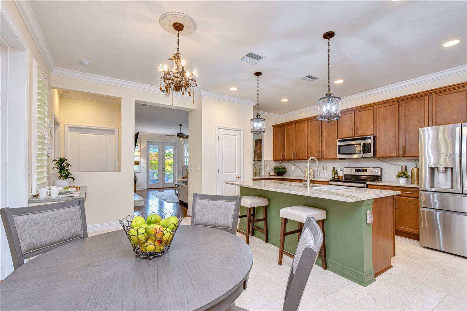 6810 MUNCASTER CT — photo 15