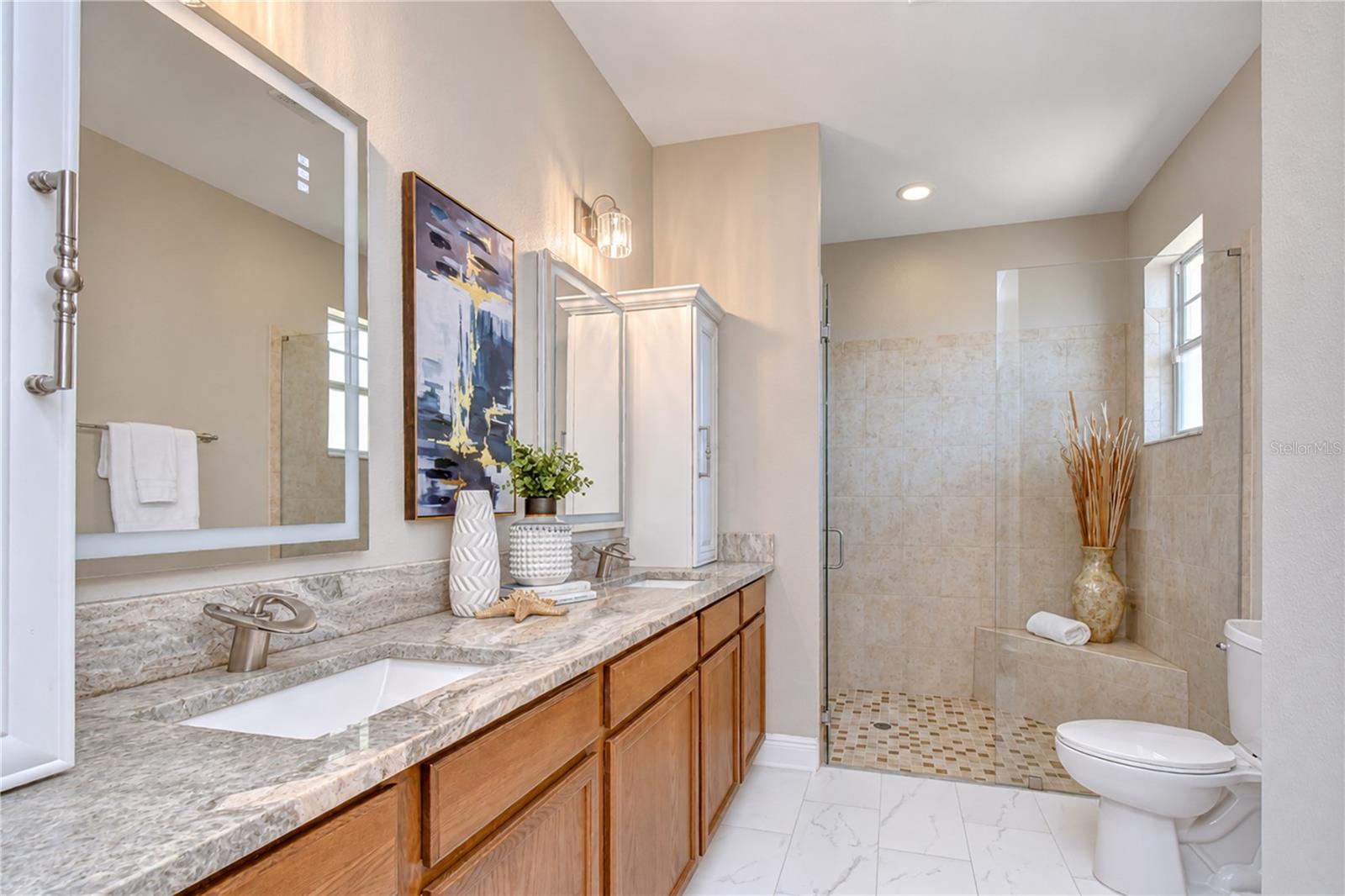 6810 MUNCASTER CT — photo 34