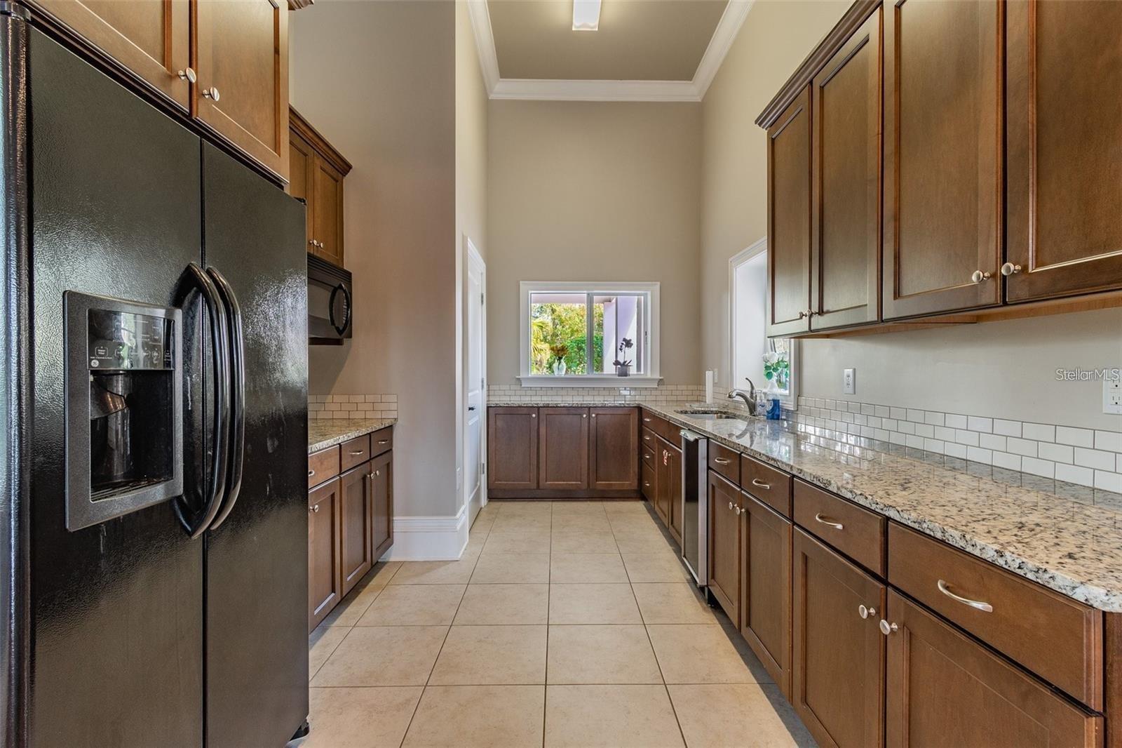 6810 MUNCASTER CT — photo 69