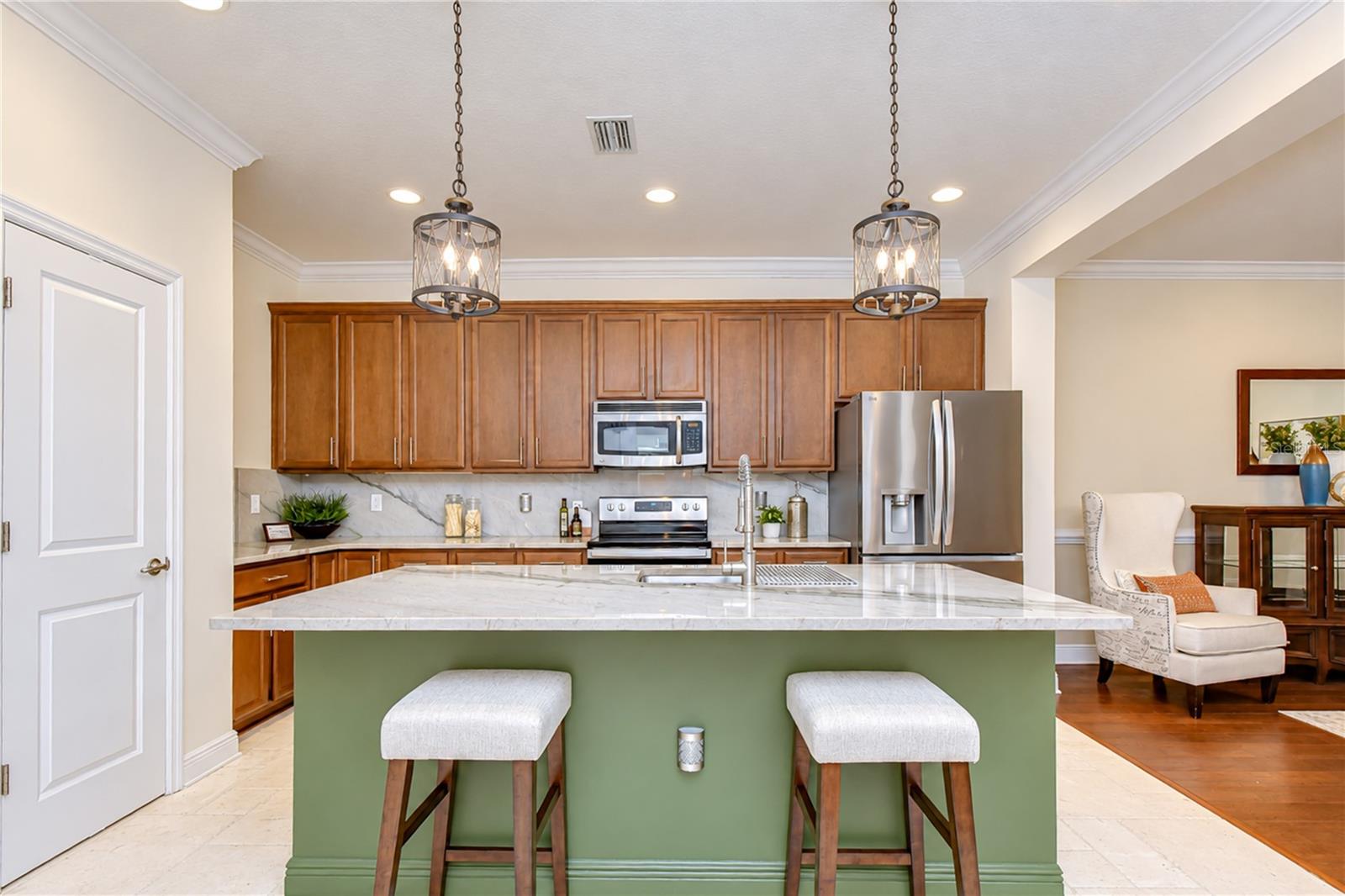6810 MUNCASTER CT — photo 19