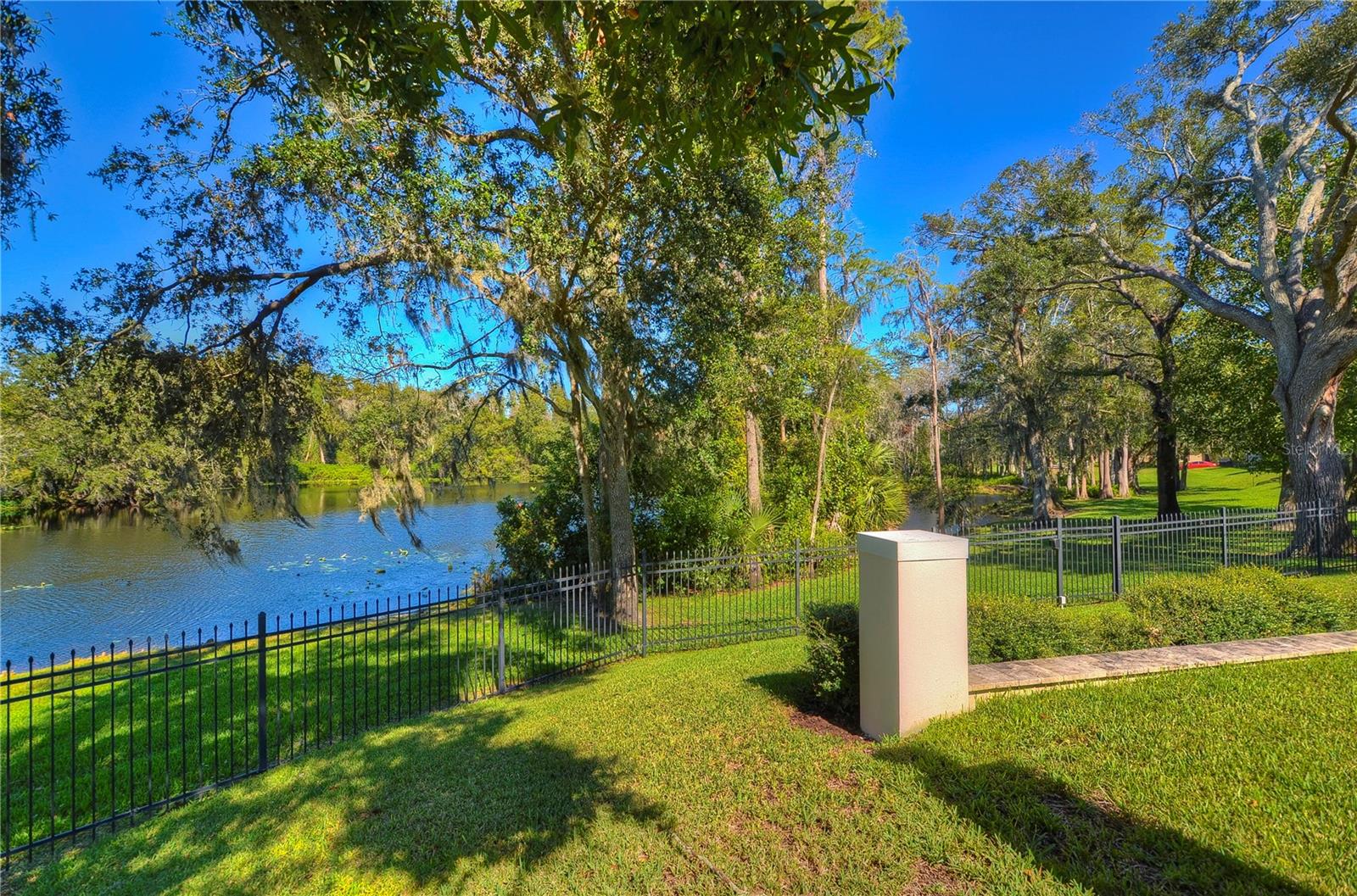 6810 MUNCASTER CT — photo 81