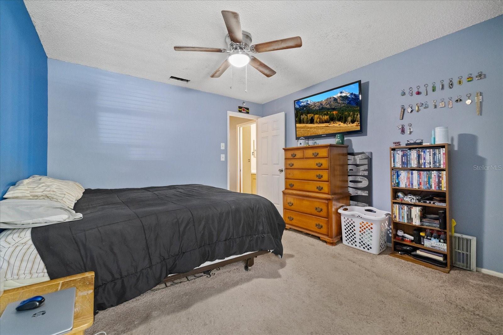 803 FAIRWOOD LN — photo 24