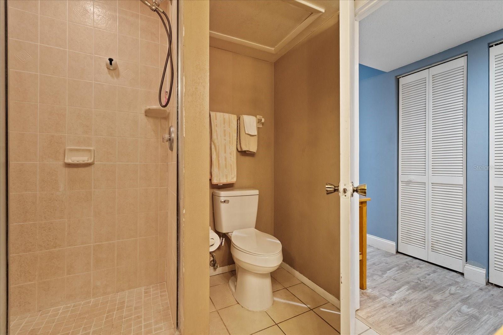 803 FAIRWOOD LN — photo 22