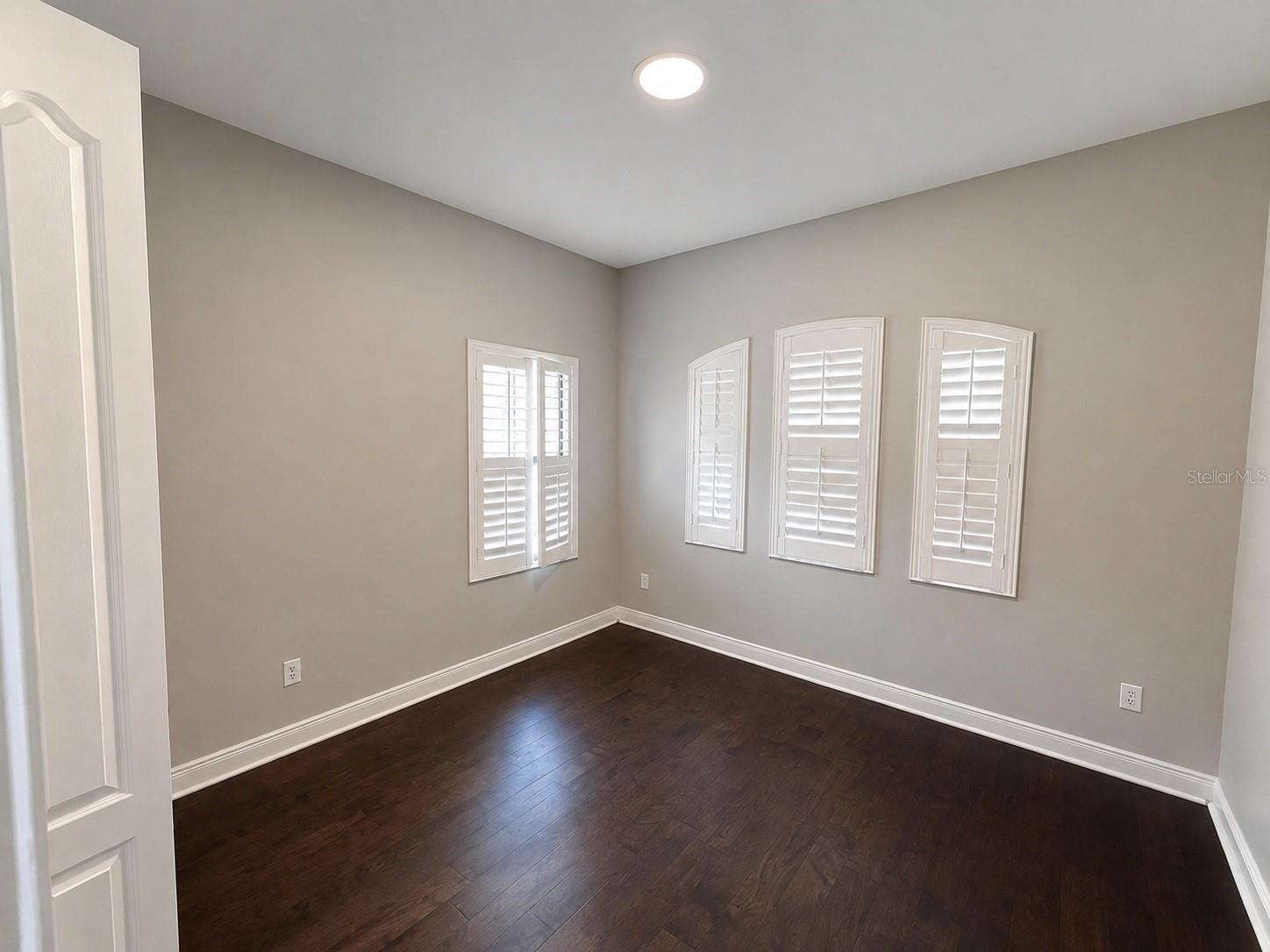10911 CHARMWOOD DR — photo 10