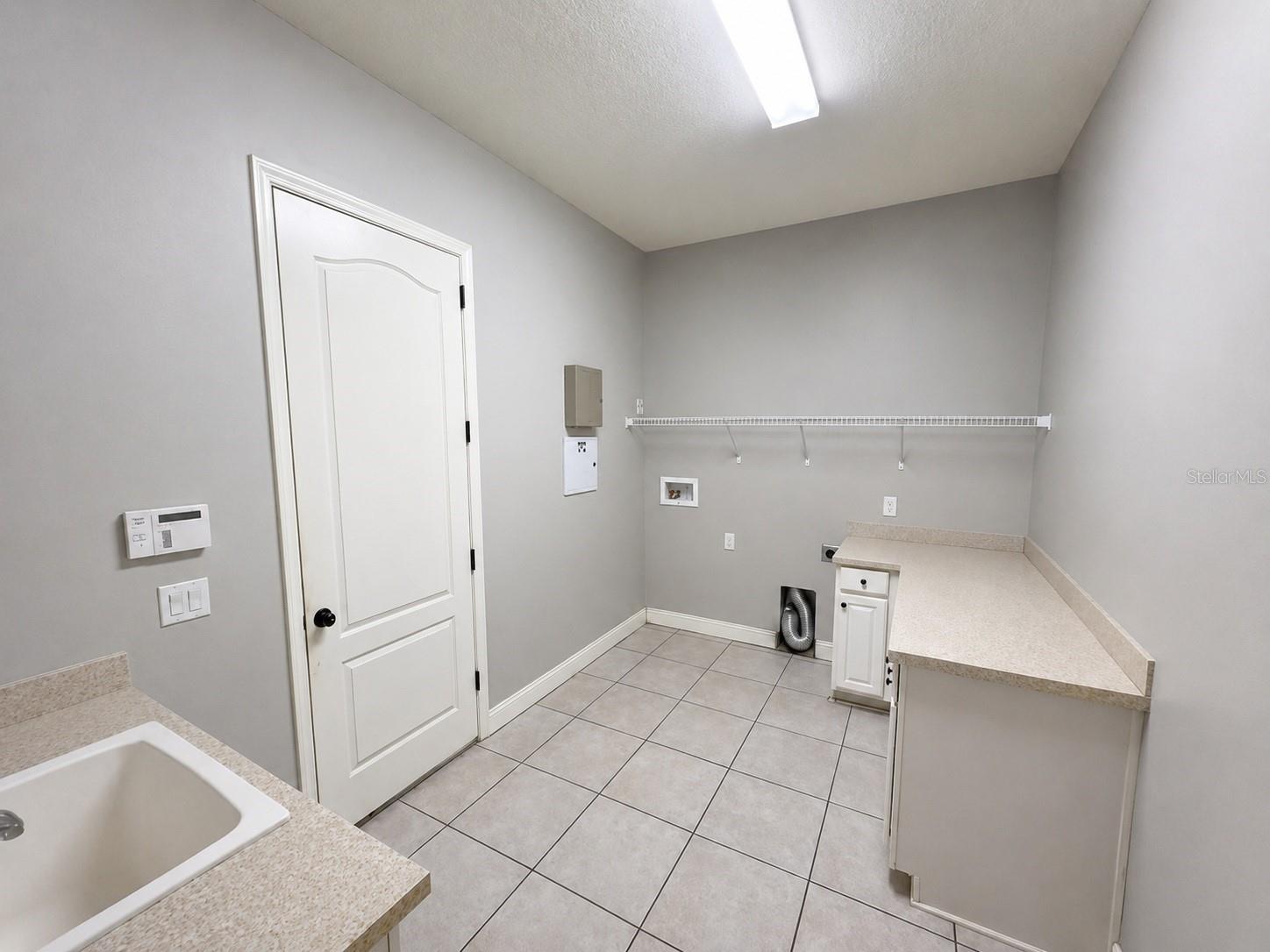 10911 CHARMWOOD DR — photo 14