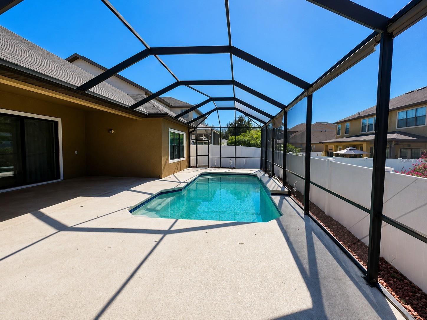 10911 CHARMWOOD DR — photo 16
