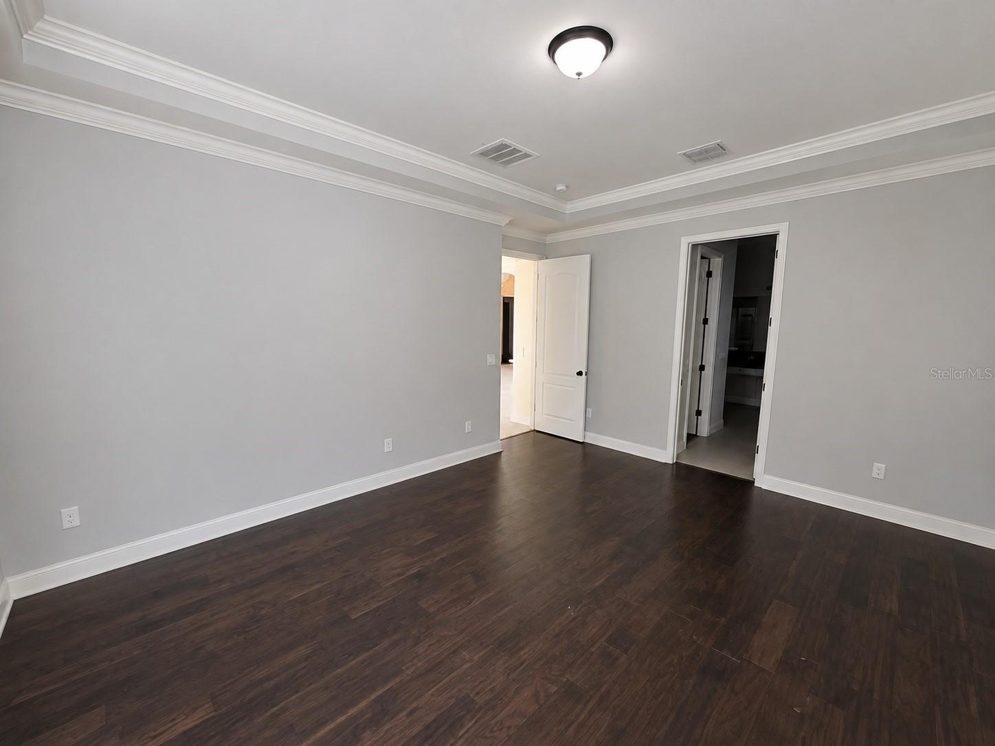10911 CHARMWOOD DR — photo 8