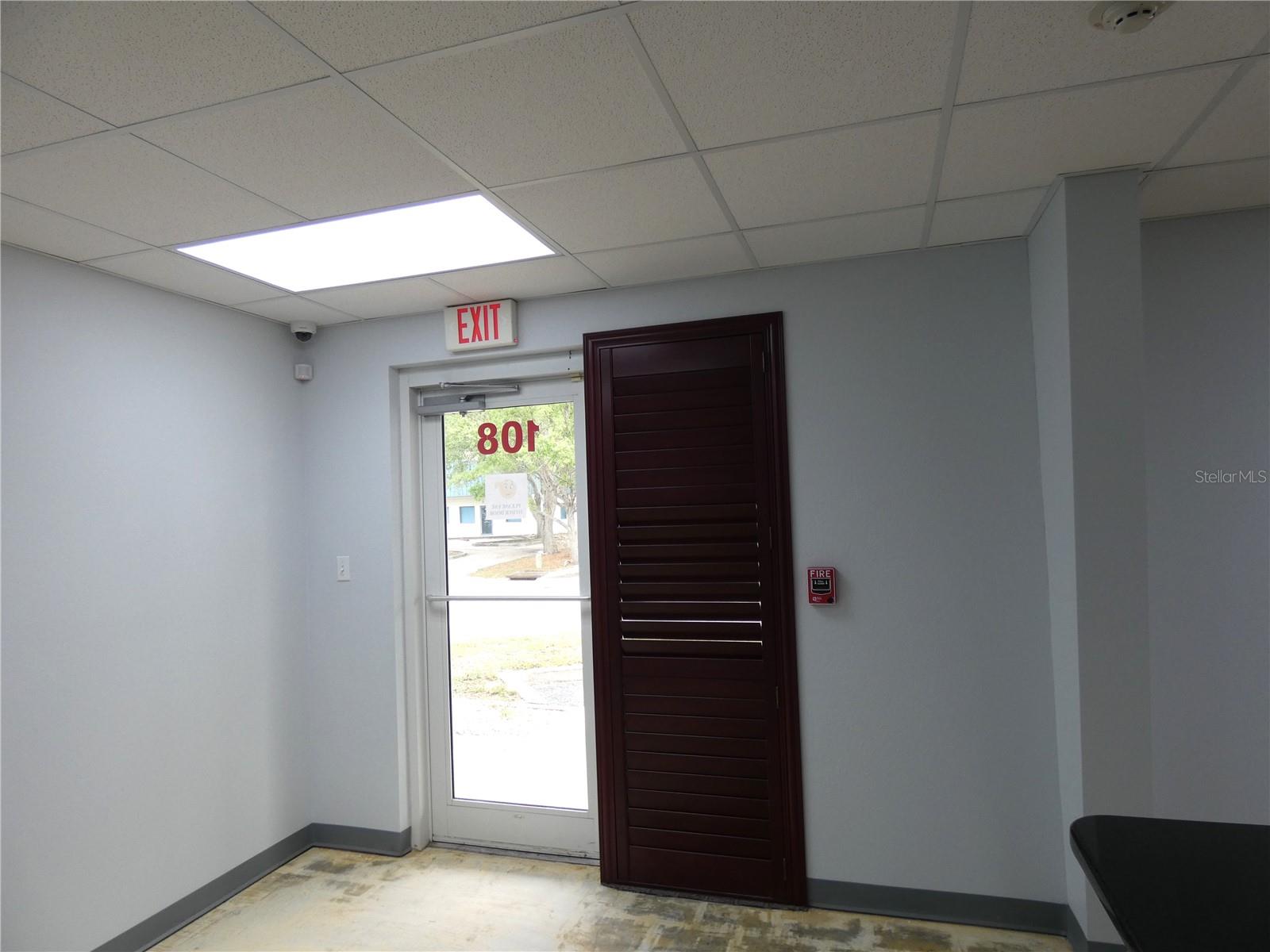 1882 PORTER LAKE DR #107 — photo 6