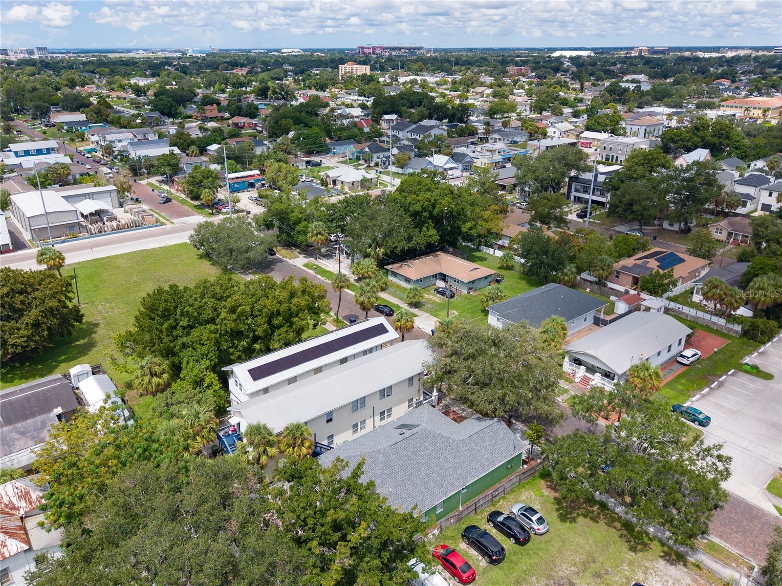 2318 W CHERRY ST — photo 39
