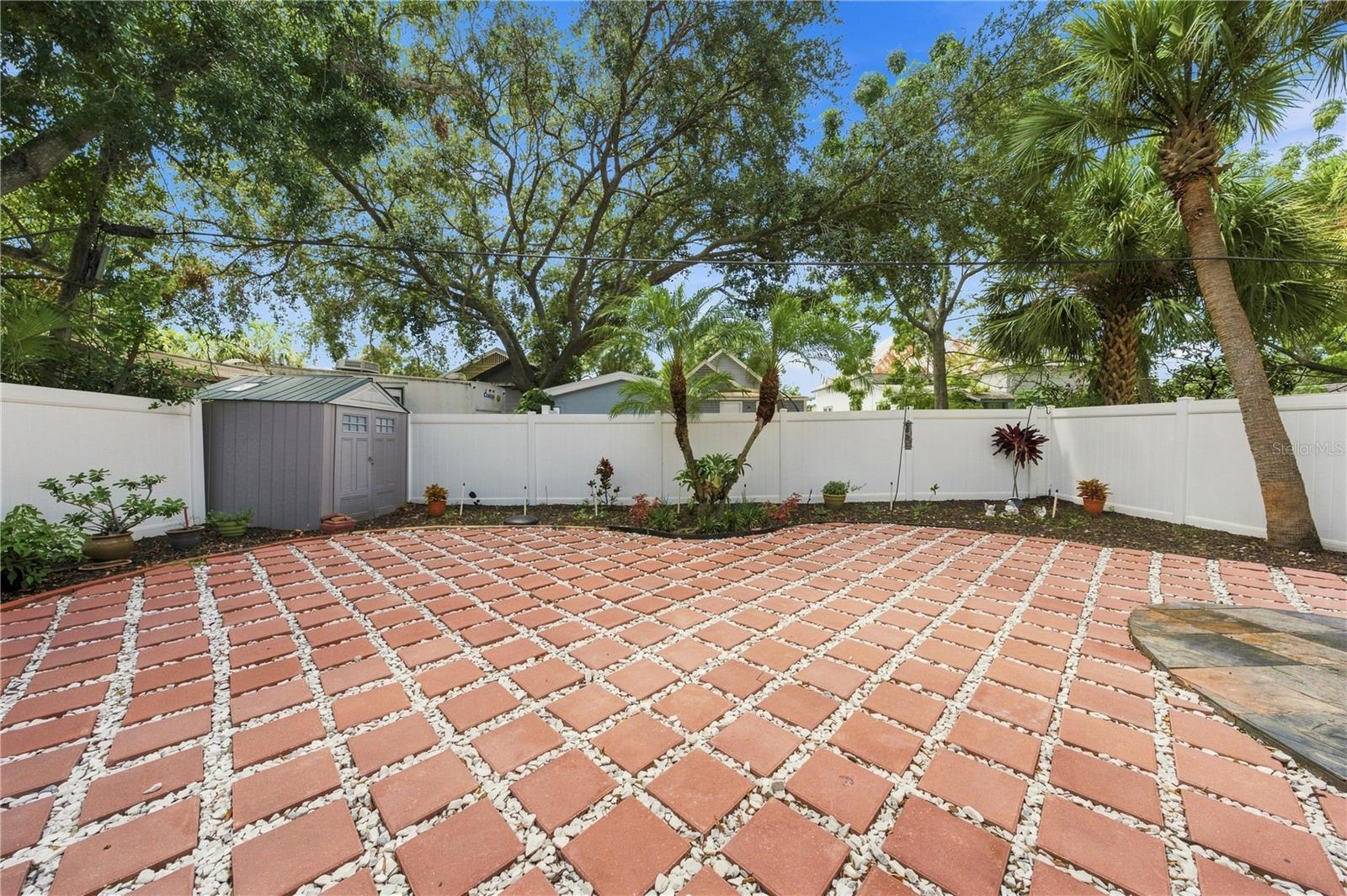 2318 W CHERRY ST — photo 32