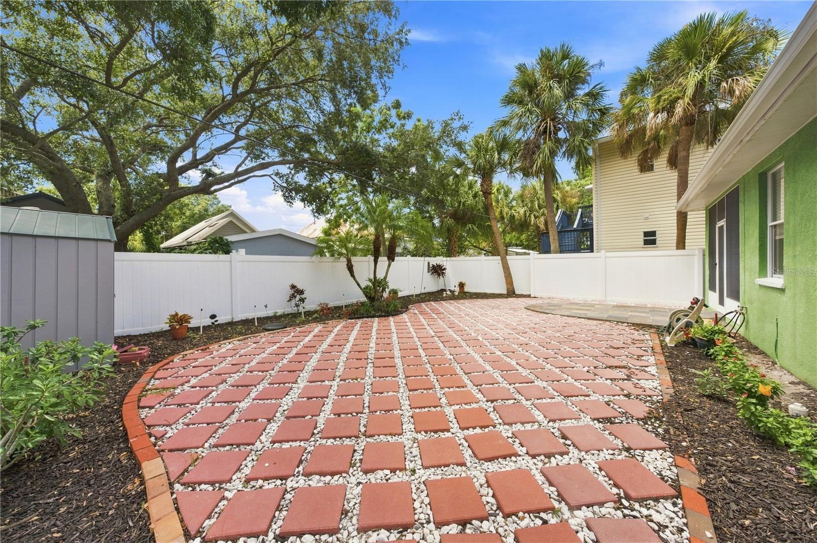 2318 W CHERRY ST — photo 31