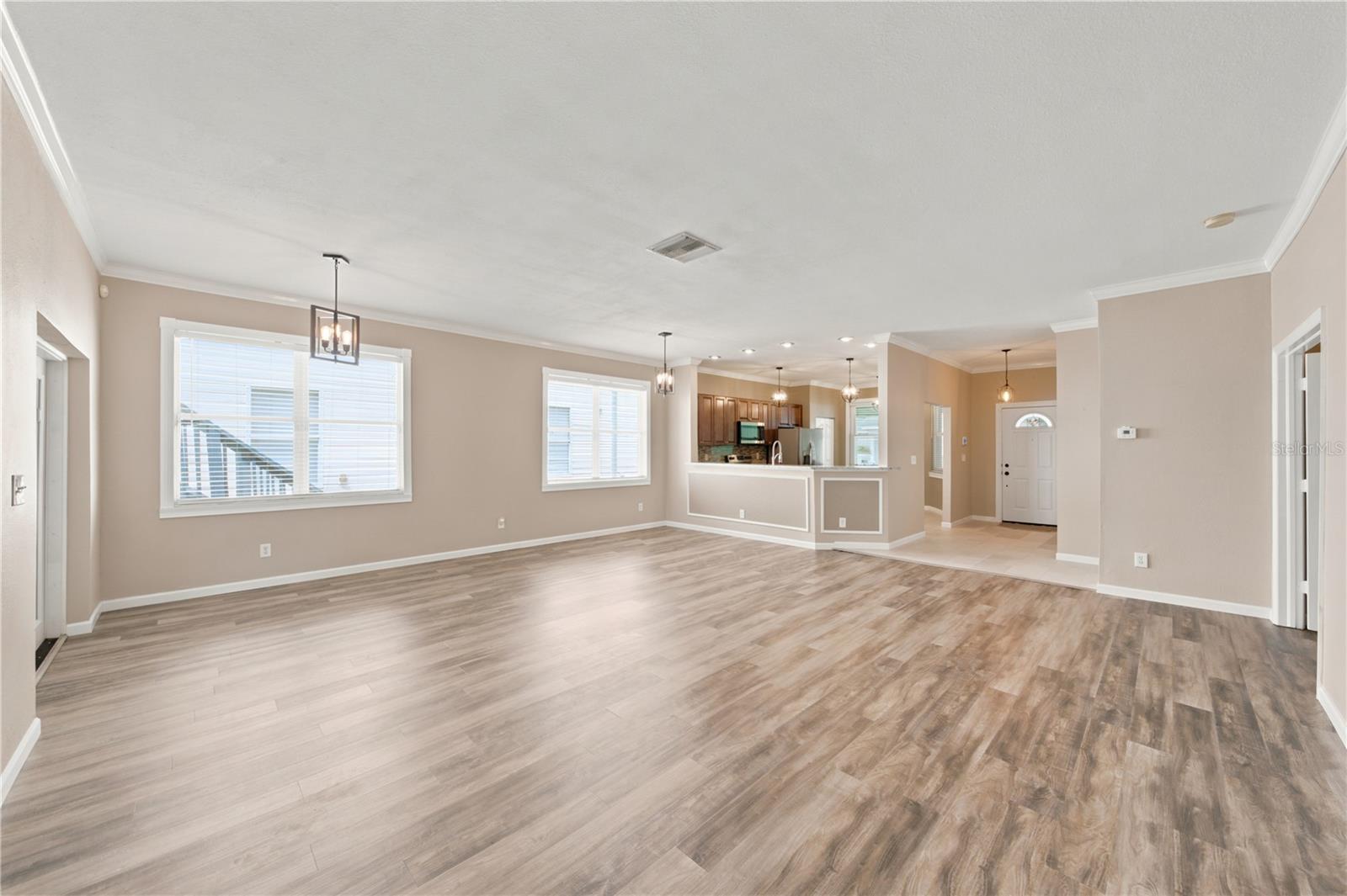 2318 W CHERRY ST — photo 11