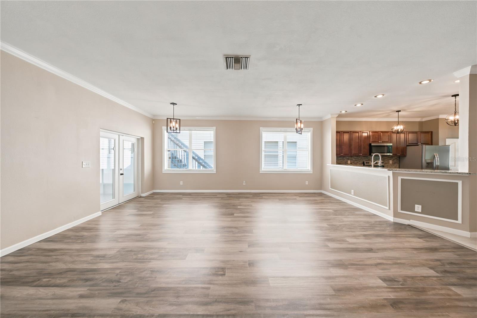 2318 W CHERRY ST — photo 10