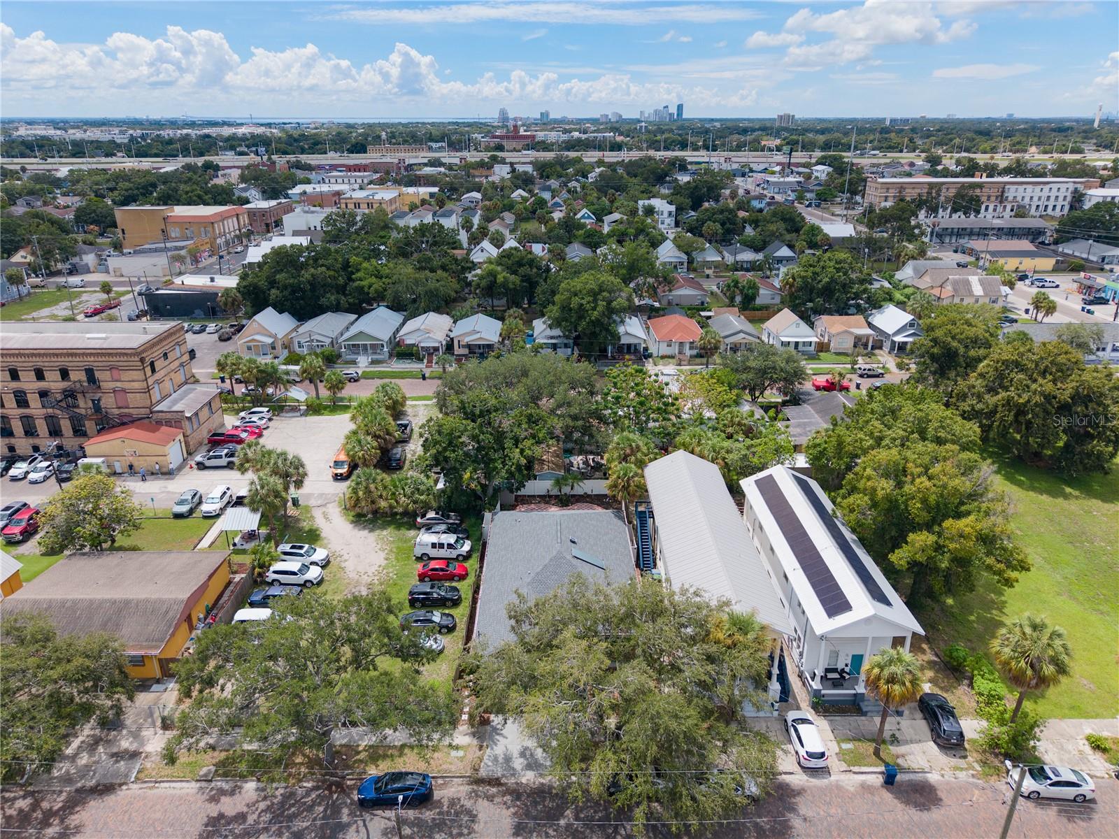 2318 W CHERRY ST — photo 35