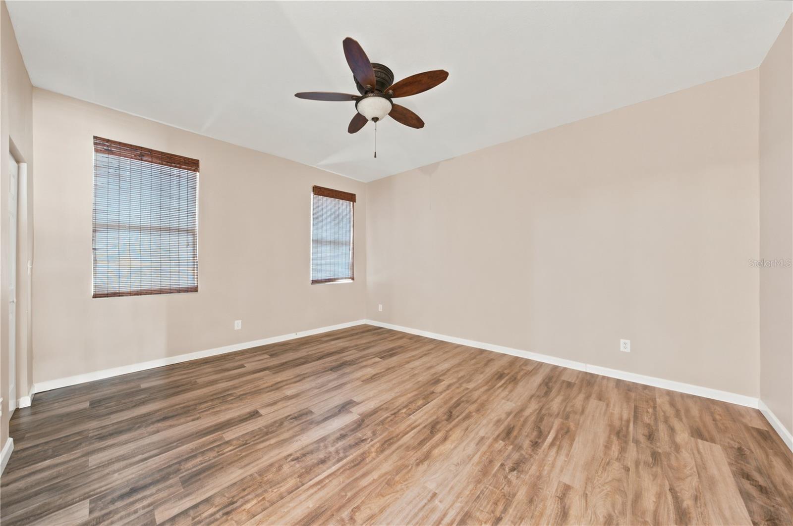 2318 W CHERRY ST — photo 17