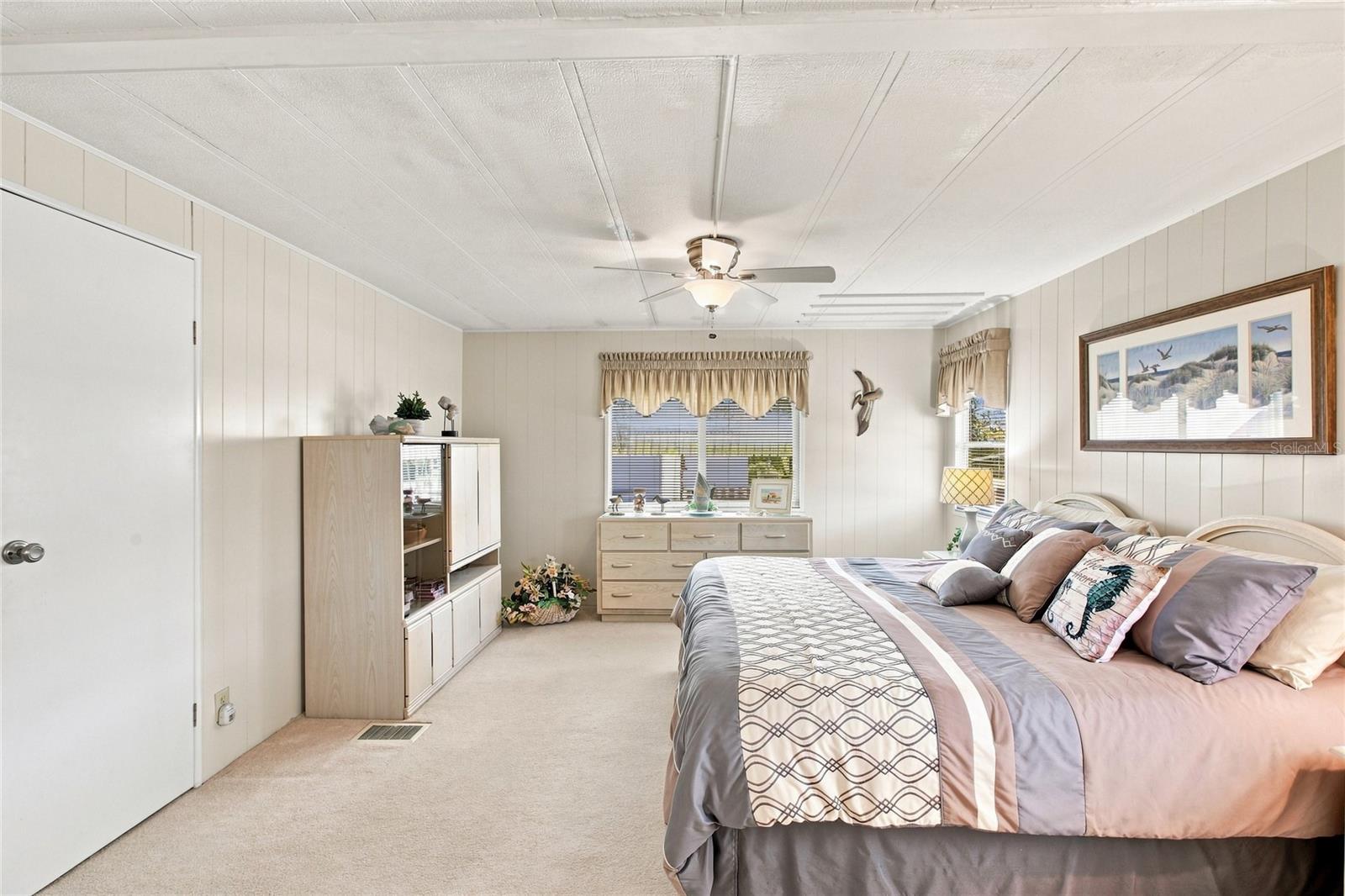 106 KING ARTHUR DR — photo 22
