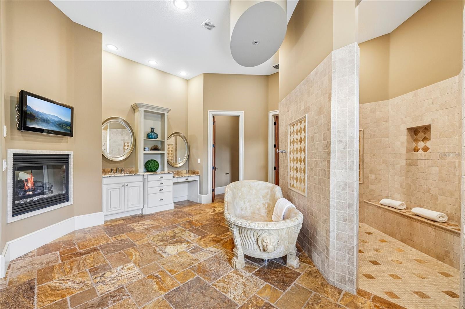 10641 BROADLAND PASS — photo 33