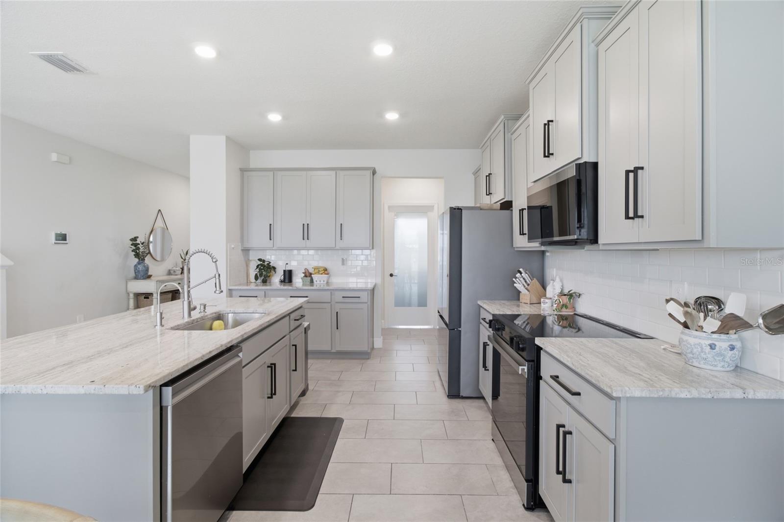 17656 CANTARINA CV — photo 11
