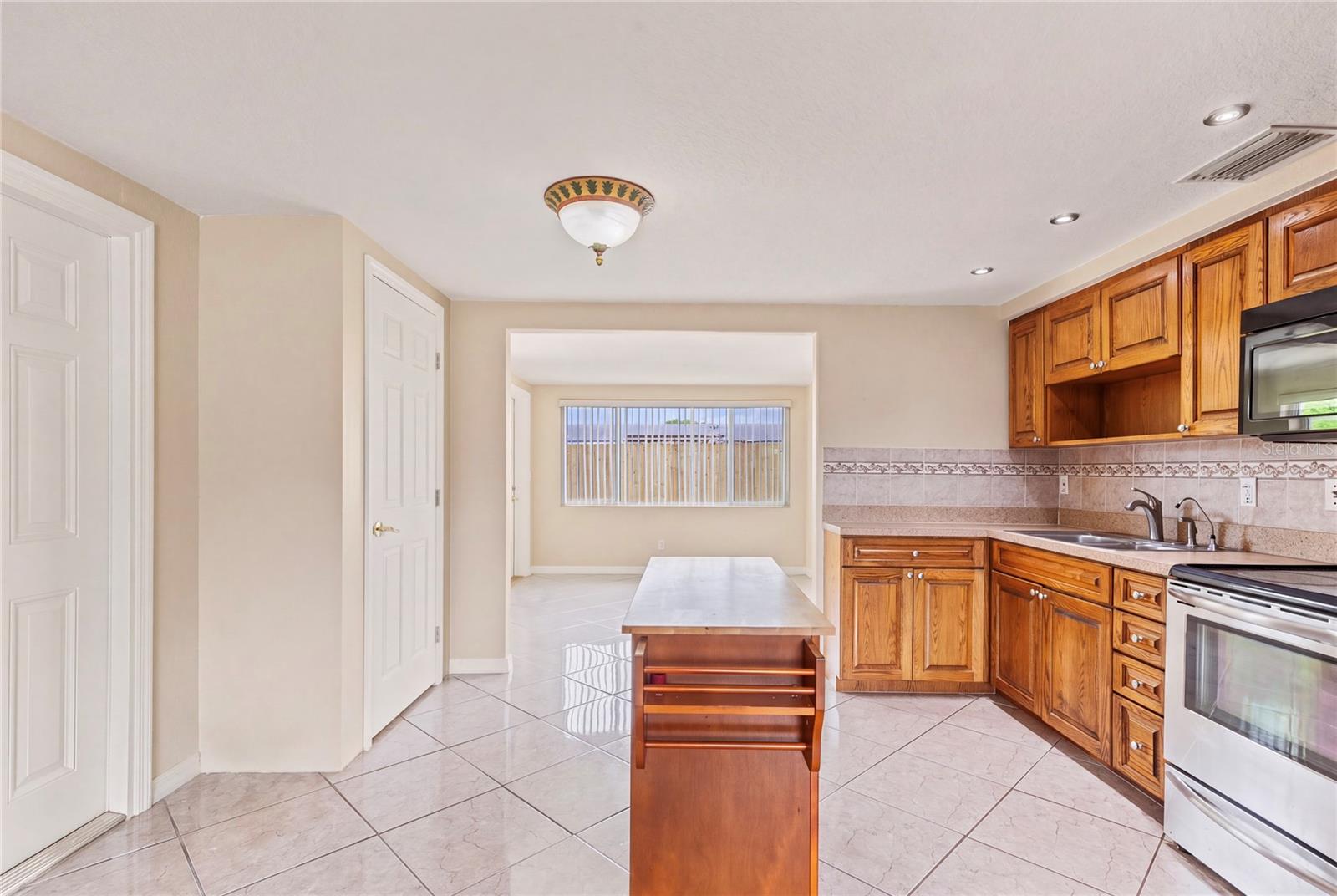 3339 GARFIELD DR — photo 17