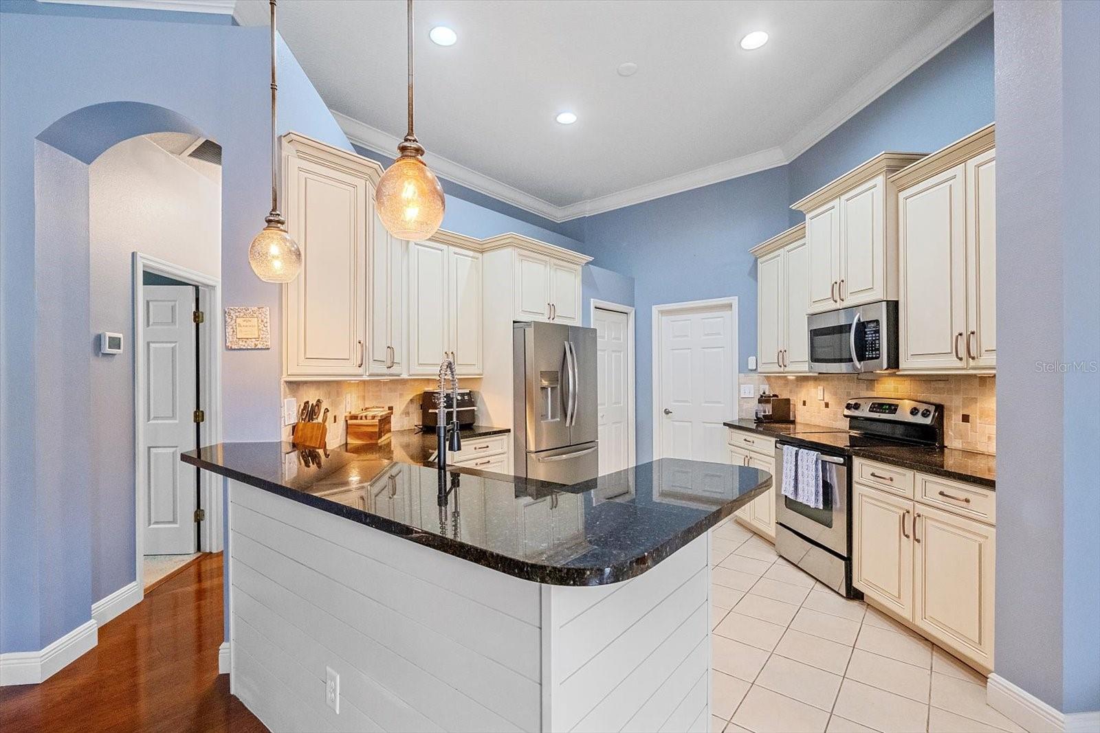 7378 DEER CROSSING CT — photo 13